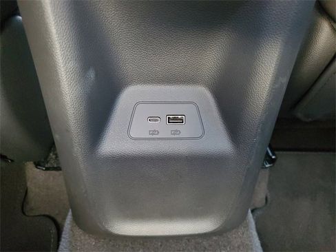 Used 2025 Buick Envision Sport Touring image 24