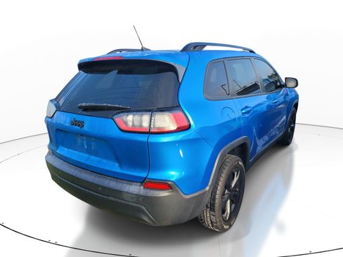 Used 2021 Jeep Cherokee Latitude Plus FWD image 4