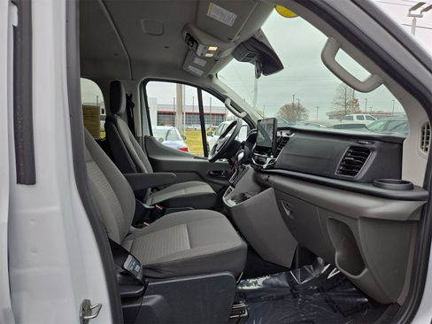 Used 2023 Ford Transit 350 XLT image 15