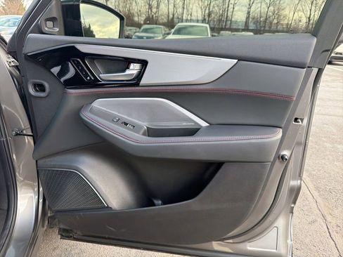 Used 2025 Acura MDX A-Spec image 28