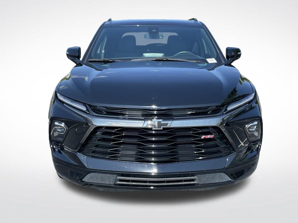 Used 2025 Chevrolet Blazer RS FWD image 9