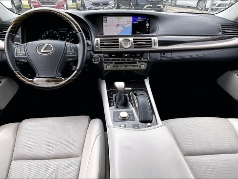 Used 2017 Lexus LS 460 L RWD image 13