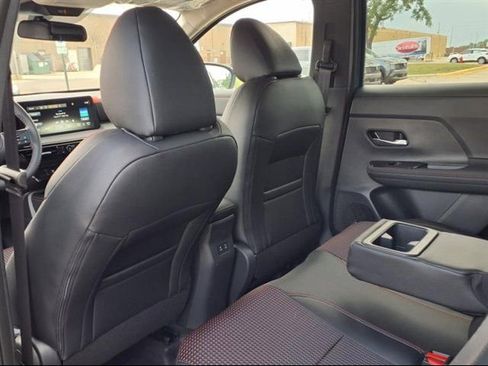 New 2025 Nissan Kicks SR w/ Illumination Package image 28
