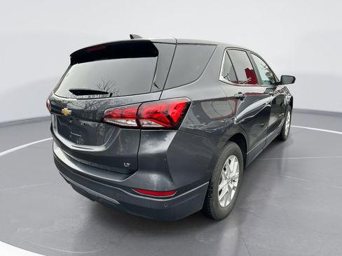 Used 2023 Chevrolet Equinox LT image 3