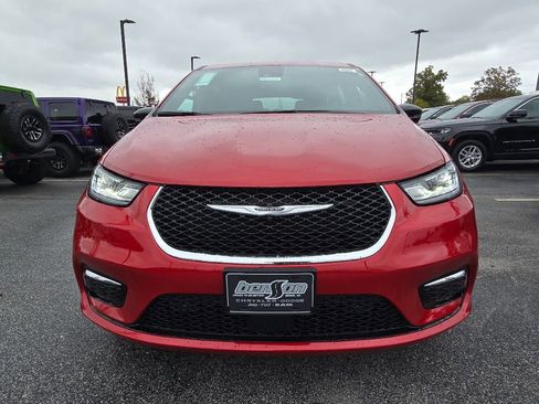 New 2026 Chrysler Pacifica Select image 15