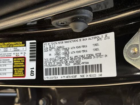 Used 2022 Toyota Tacoma SR AWD/4WD image 32