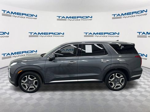 Used 2025 Hyundai Palisade SEL FWD image 2