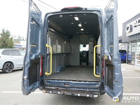 Used 2022 Ford Transit 250 148 High Roof Extended AWD w/ Parcel Delivery Package image 10