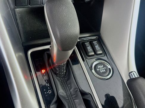 Used 2024 Mitsubishi Eclipse Cross LE image 23