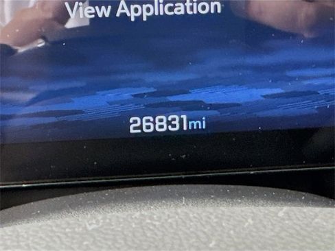 Used 2025 Chevrolet Equinox LT w/ Convenience Package II image 13