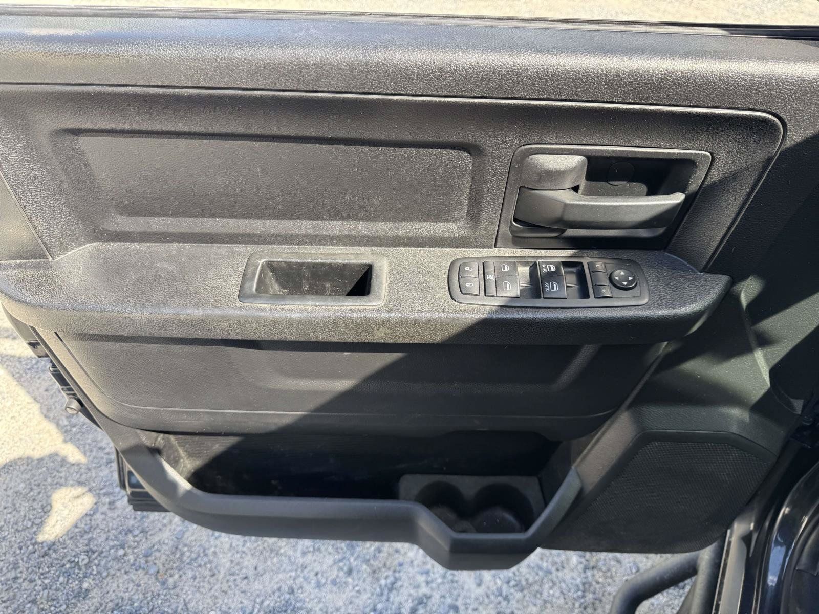 Used 2014 RAM 1500 Express AWD/4WD image 14