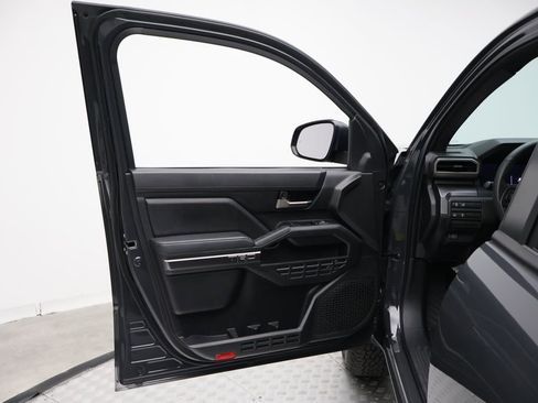 Certified 2025 Toyota Tacoma TRD Off-Road image 16