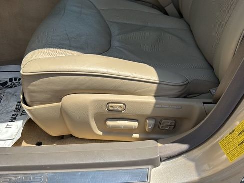 Used 2004 Lexus LS 430 w/ Modern Luxury Pkg RWD image 20