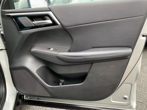 Used 2023 Mitsubishi Outlander SE image 31