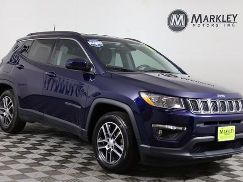 Used 2018 Jeep Compass Latitude w/ Popular Equipment Group FWD image 1