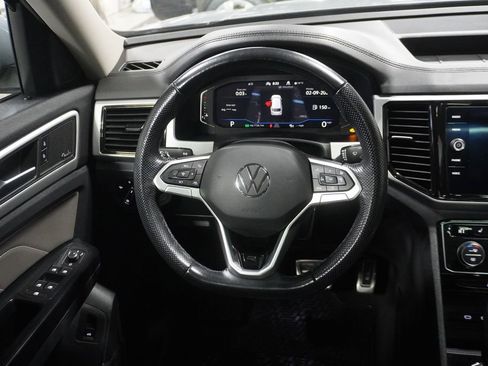 Used 2021 Volkswagen Atlas SEL Premium image 14