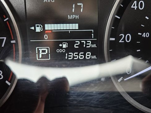 Used 2025 Nissan Versa S w/ Trunk Package image 15