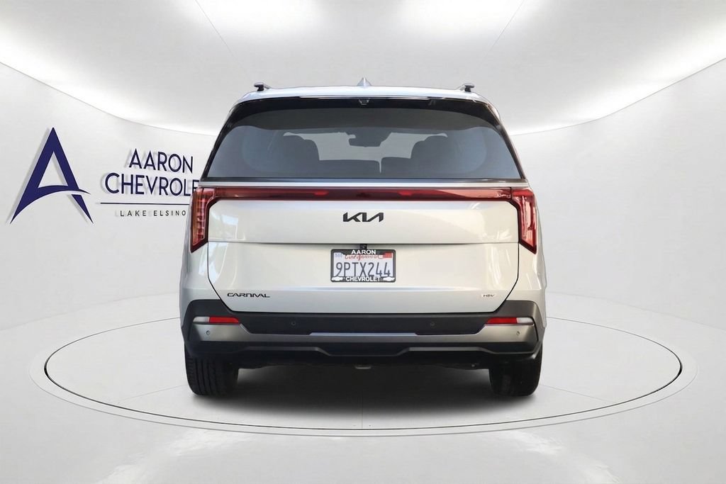 Used 2025 Kia Carnival SX Prestige FWD image 5
