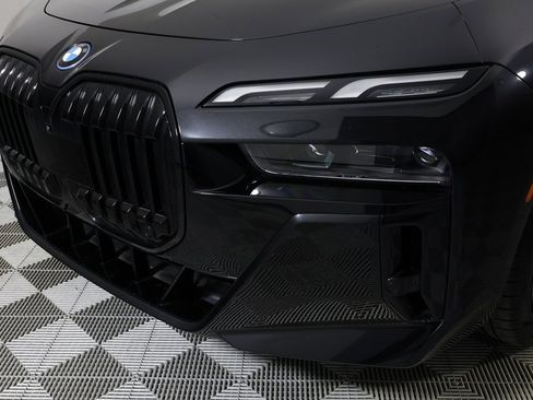 Used 2023 BMW i7 xDrive60 image 50