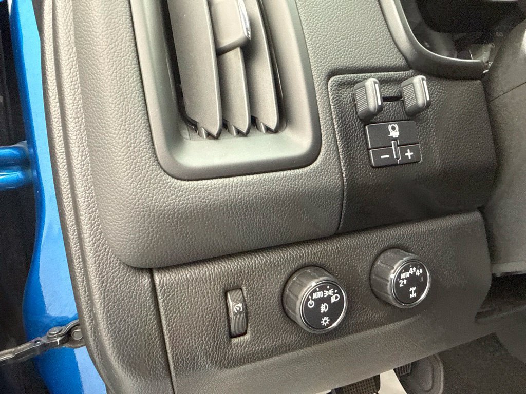 Used 2021 Chevrolet Colorado LT w/ LT Convenience Package AWD/4WD image 19