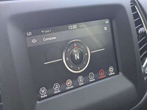 Used 2020 Jeep Compass Latitude image 12