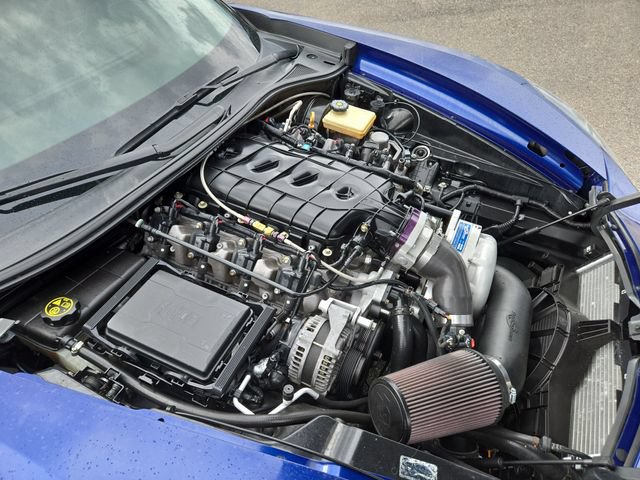 Used 2018 Chevrolet Corvette Stingray Coupe w/ Carbon Flash Badge Package RWD image 30