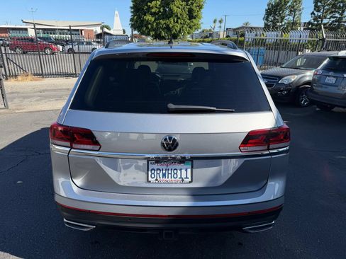 Used 2021 Volkswagen Atlas SE w/ Panoramic Sunroof Package FWD image 16
