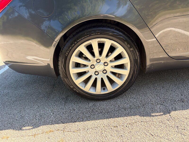 Used 2011 Buick Regal CXL FWD image 25