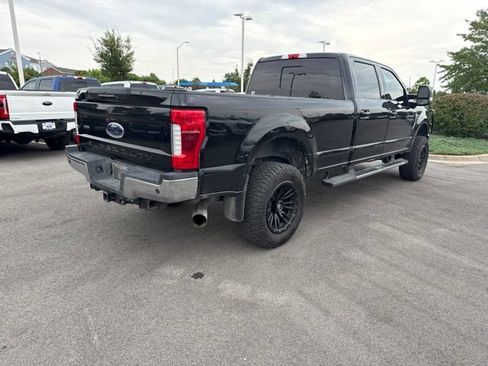 Used 2019 Ford F250 4x4 Crew Cab Super Duty image 3