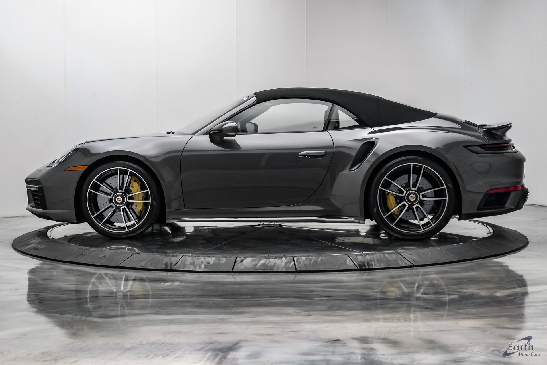Used 2024 Porsche 911 Turbo S AWD/4WD image 9