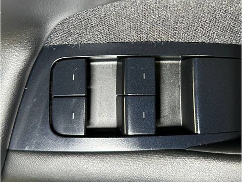 Used 2022 Tesla Model S Plaid AWD/4WD image 37