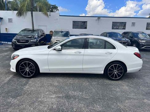 Used 2021 Mercedes-Benz C 300 Sedan image 5