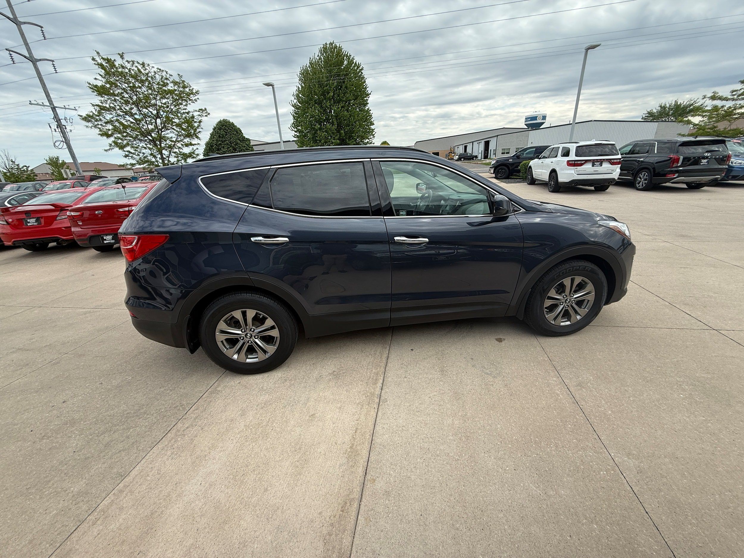 Used 2014 Hyundai Santa Fe Sport w/ Popular Equipment Package 02 FWD image 6