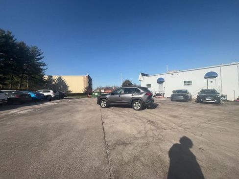 Used 2025 Toyota RAV4 XLE image 15