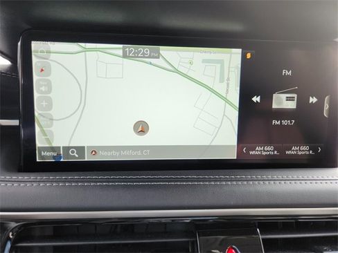 Used 2025 Genesis G70 2.5T image 12