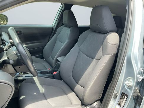 Certified 2024 Toyota Corolla Cross LE AWD/4WD image 11