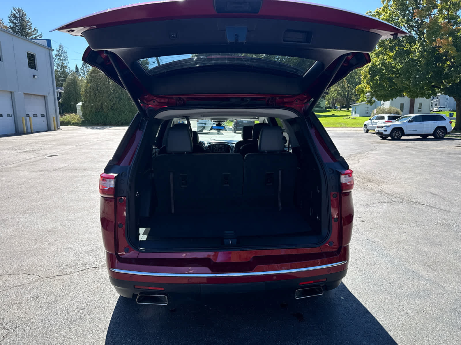Used 2018 Chevrolet Traverse Premier AWD/4WD image 17