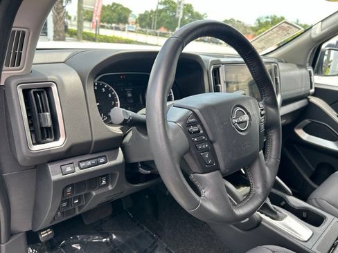 Certified 2025 Nissan Frontier SV w/ SV Convenience Package AWD/4WD image 24