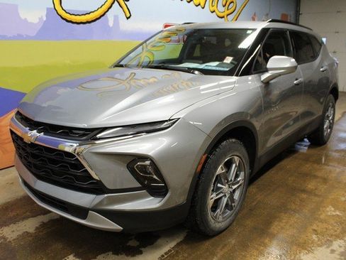 Certified 2024 Chevrolet Blazer LT w/ Convenience Package image 8