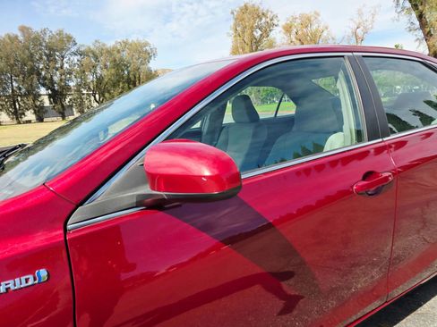 Used 2017 Toyota Camry LE FWD image 10