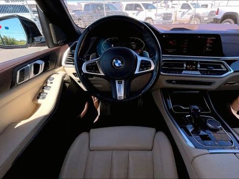 Used 2019 BMW X5 xDrive40i w/ M Sport Package AWD/4WD image 5
