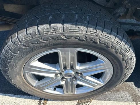 Used 2009 Ford F150 Lariat AWD/4WD image 17