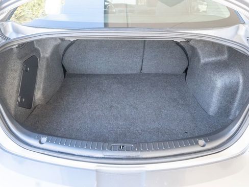 Used 2011 MAZDA MAZDA3 i Touring image 19