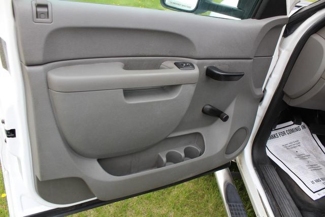 Used 2014 Chevrolet Silverado 3500 W/T AWD/4WD image 25