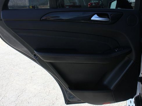 Used 2015 Mercedes-Benz ML 350 4MATIC image 30