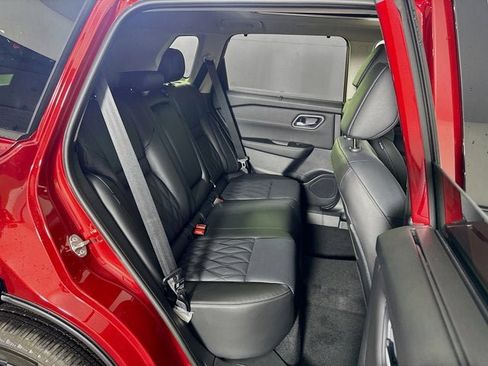 New 2026 Nissan Rogue Platinum image 28