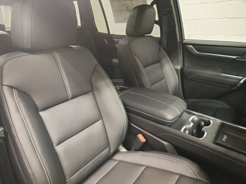 New 2026 GMC Acadia Elevation w/ Black Edition image 10