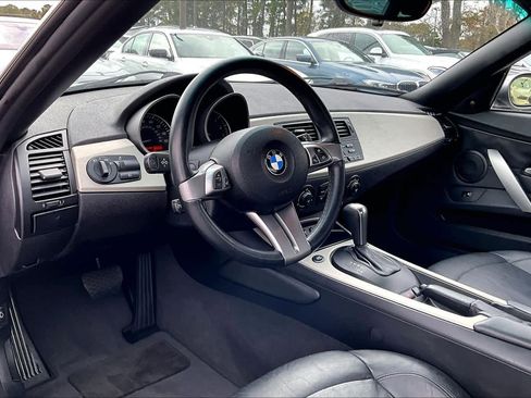 Used 2005 BMW Z4 3.0i image 17