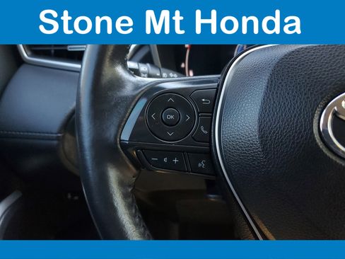 Used 2023 Toyota Corolla Cross XLE image 23