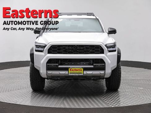 Used 2025 Toyota 4Runner Trailhunter AWD/4WD image 2